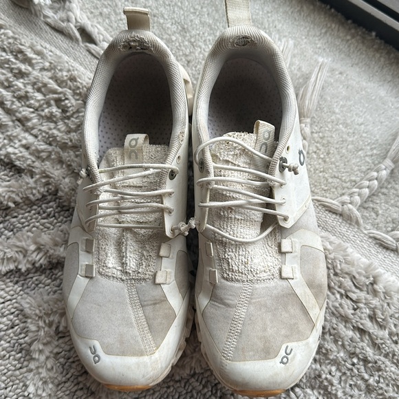 Ons Slide Shoes - Picture 2 of 7